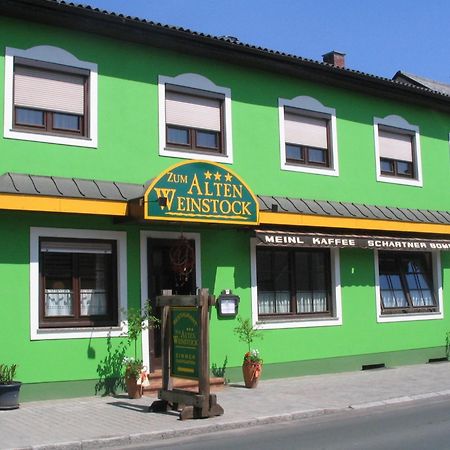 Landgasthof Zum Alten Weinstock Radafalva Kültér fotó