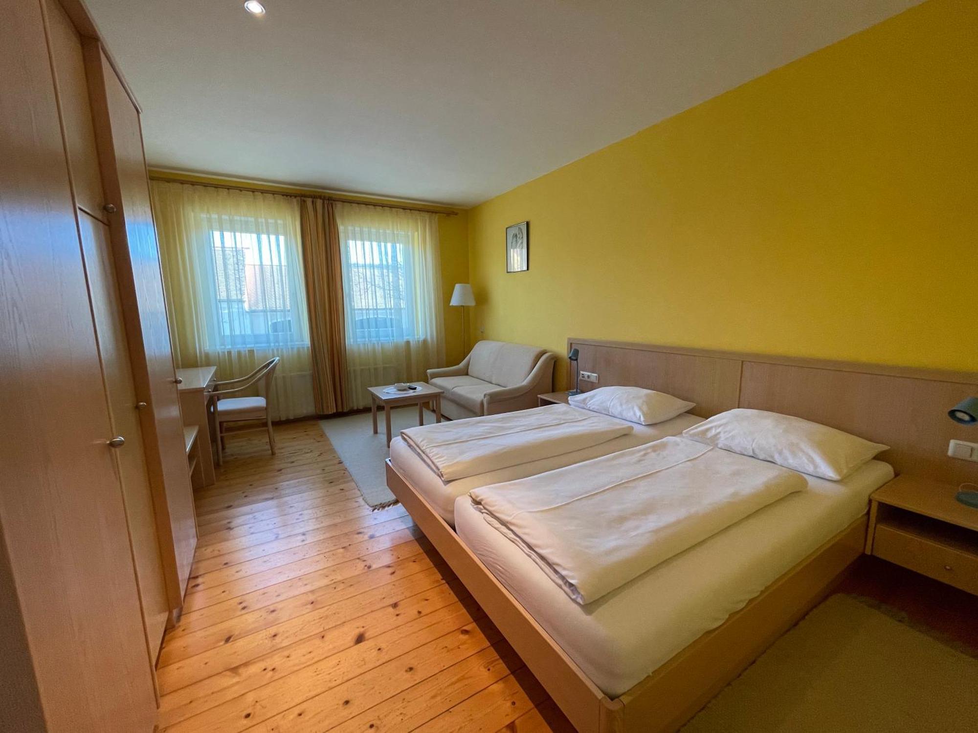 Landgasthof Zum Alten Weinstock Radafalva Kültér fotó